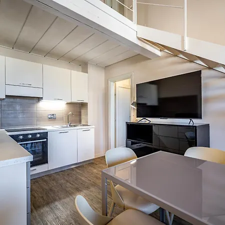 Yd Charming Two-level In *